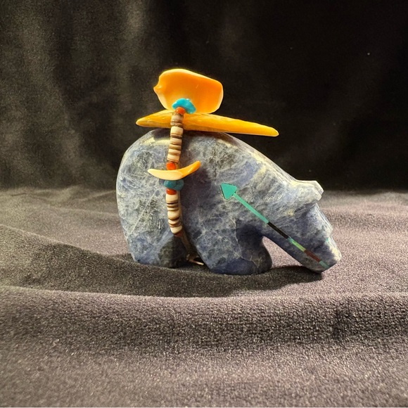 Zuni Stone Bear Fetish - Picture 2 of 11